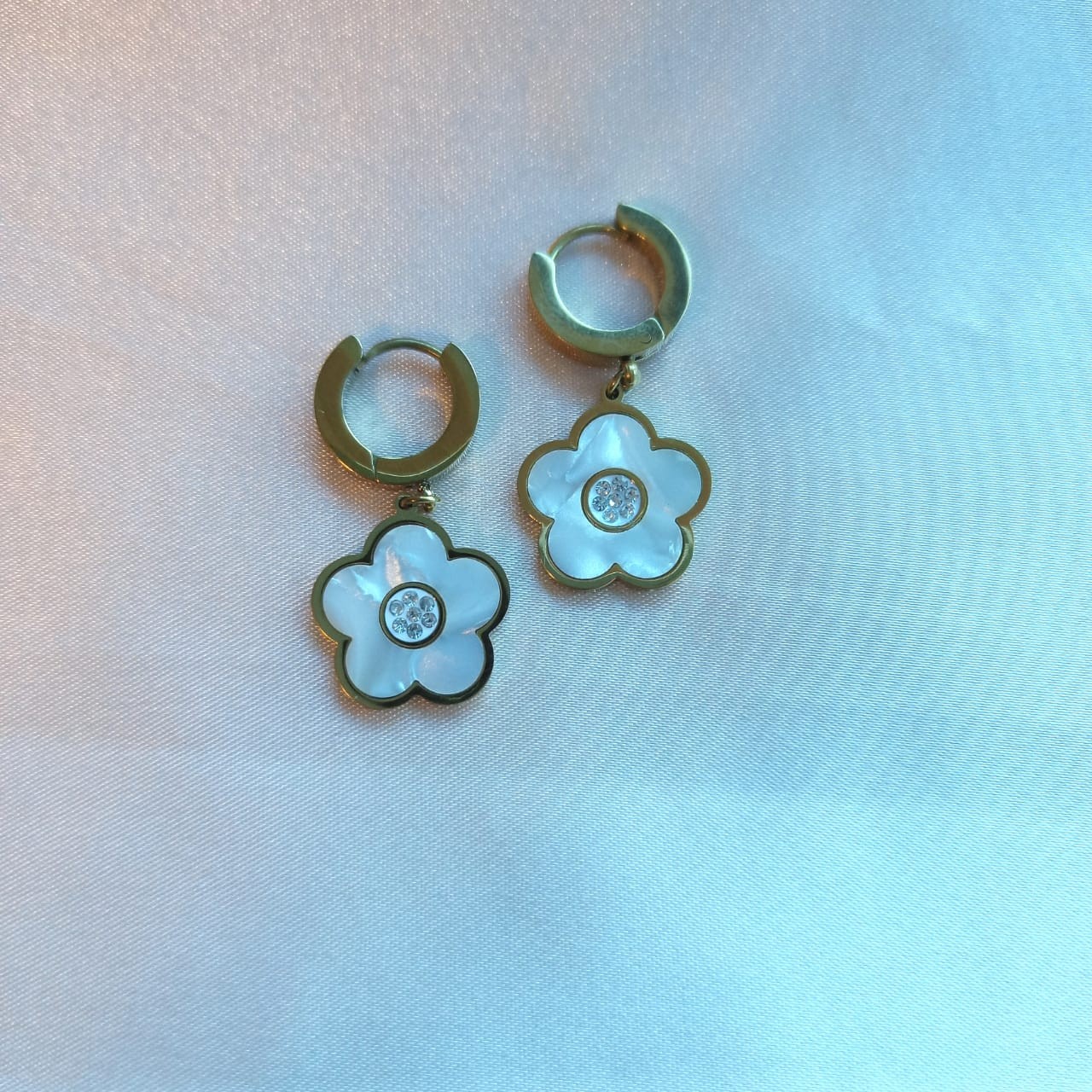 Boucle d'oreille pendantes Fleur en acier inoxydable