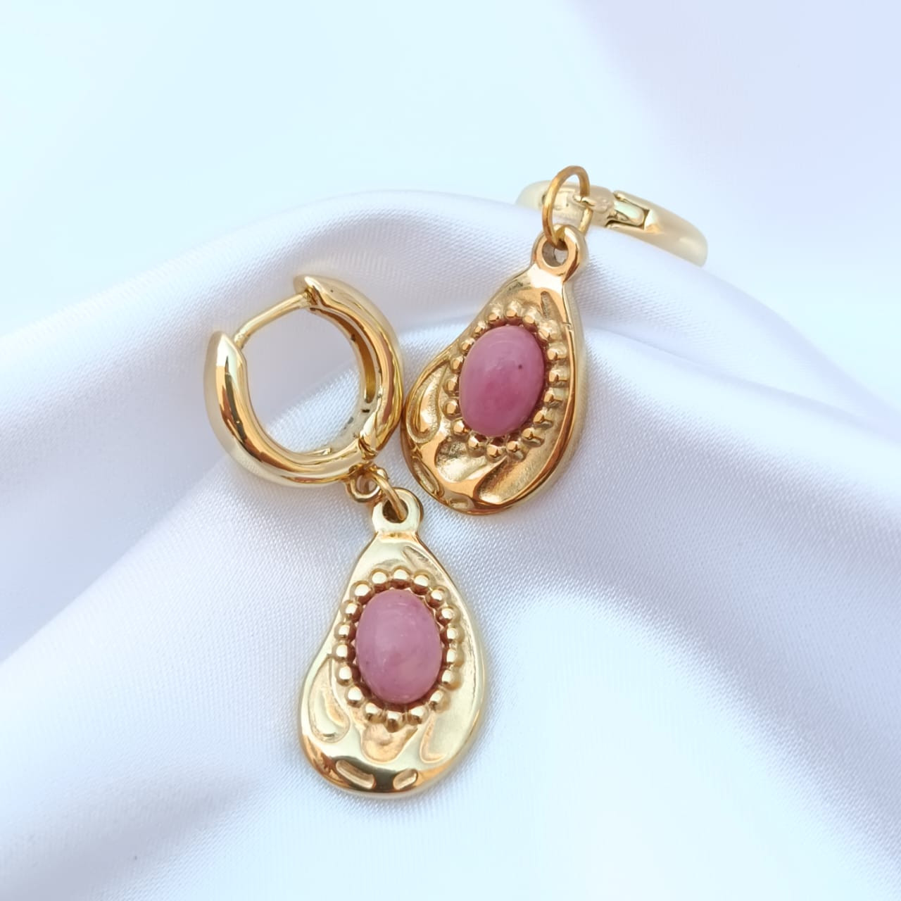 Boucles d'oreilles Baroques Perle Rose en acier inoxydable